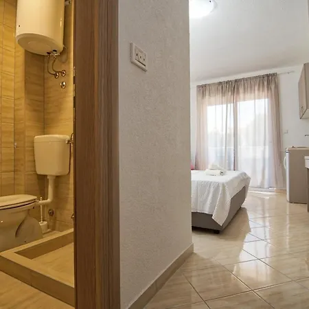 Apartman More *
